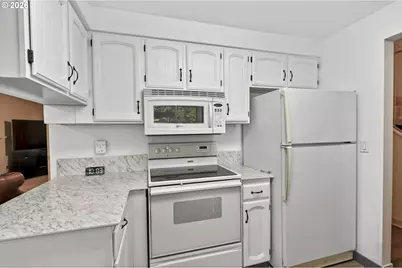 1333 SW 5th Pl, Gresham, OR 97080 - Photo 6