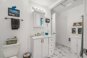 1705 NW 22nd St, Lincoln City, OR 97367 - Photo 24