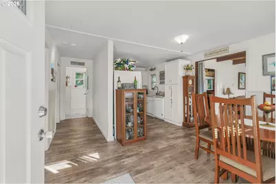 1705 NW 22nd St, Lincoln City, OR 97367 - Photo 12