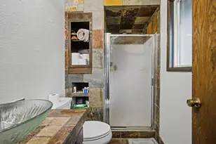 1960 SW 13th Ct, Gresham, OR 97080 - Photo 16