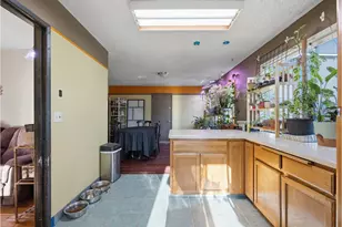 1960 SW 13th Ct, Gresham, OR 97080 - Photo 8