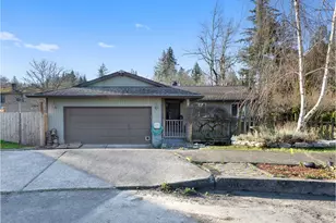1960 SW 13th Ct, Gresham, OR 97080 - Photo 2