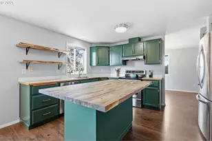 728 E Heritage Loop, La Center, WA 98629 - Photo 10