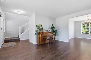 728 E Heritage Loop, La Center, WA 98629 - Photo 4