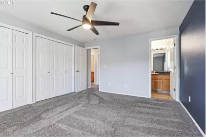 728 E Heritage Loop, La Center, WA 98629 - Photo 18