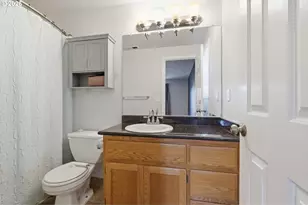 728 E Heritage Loop, La Center, WA 98629 - Photo 18