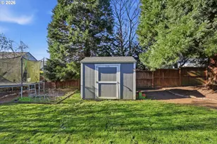 728 E Heritage Loop, La Center, WA 98629 - Photo 32