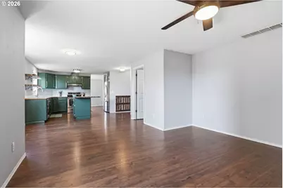 728 E Heritage Loop, La Center, WA 98629 - Photo 14