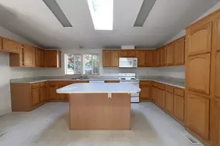 55769 Prosper Jct Rd, Bandon, OR 97411 - Photo 12