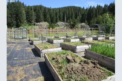 13580 Keasey Rd, Vernonia, OR 97064 - Photo 32