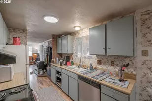 92891 Allens Alley, Cheshire, OR 97419 - Photo 12