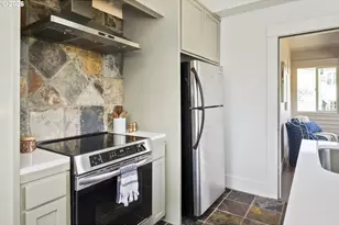 530 SE 71st Ave, Portland, OR 97215 - Photo 12