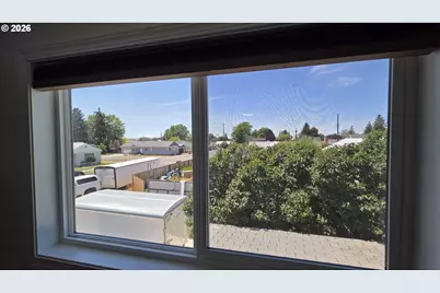 511 E Burgen St, Goldendale, WA 98620 - Photo 14