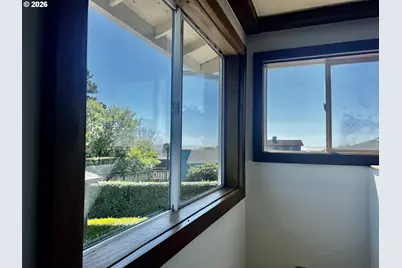 15860 Sea Cliff Dr, Brookings, OR 97415 - Photo 22