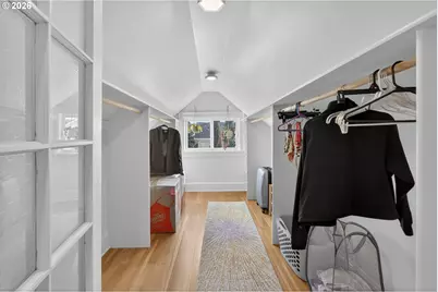 2704 SE Harrison St, Portland, OR 97214 - Photo 24