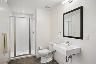333 NW 9th Ave, Portland, OR 97209 - Photo 28