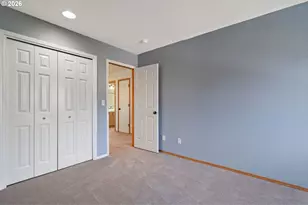 17760 SW Zenith Pl, Beaverton, OR 97007 - Photo 36