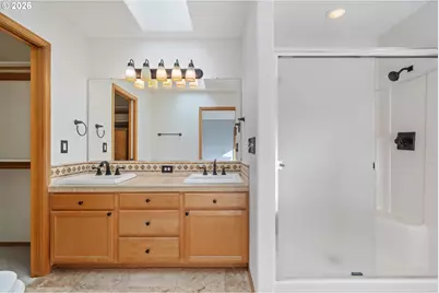 17760 SW Zenith Pl, Beaverton, OR 97007 - Photo 30