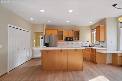 17760 SW Zenith Pl, Beaverton, OR 97007 - Photo 10