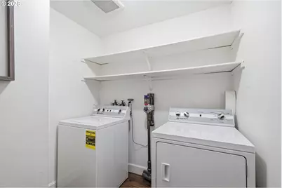 7408 S Virginia Ave, Portland, OR 97219 - Photo 20