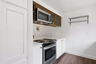 7408 S Virginia Ave, Portland, OR 97219 - Photo 8