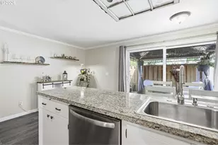 4848 SW Wembley Pl, Beaverton, OR 97005 - Photo 14