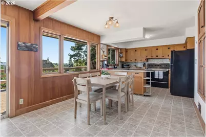 17000 SW Nafus Ln, Beaverton, OR 97007 - Photo 12
