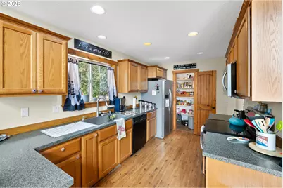 30524 NE 10th St, Washougal, WA 98671 - Photo 18
