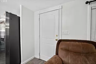 8525 SE Orchard Ln, Happy Valley, OR 97086 - Photo 6