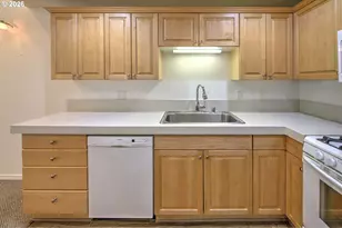 8025 NE 38th Ave, Vancouver, WA 98665 - Photo 12