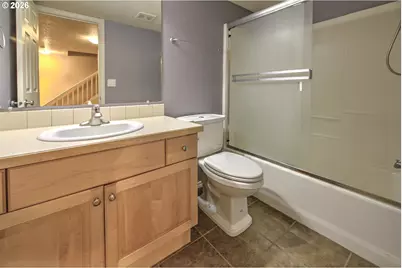 8025 NE 38th Ave, Vancouver, WA 98665 - Photo 42