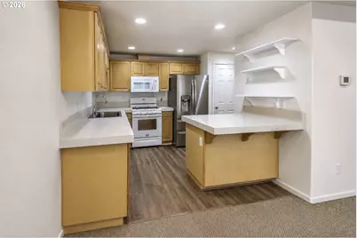8025 NE 38th Ave, Vancouver, WA 98665 - Photo 10