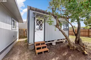 165 N 15th St, Lakeside, OR 97449 - Photo 32
