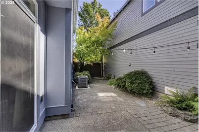 11667 SW Grenoble St, Wilsonville, OR 97070 - Photo 34