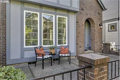 11667 SW Grenoble St, Wilsonville, OR 97070 - Photo 2