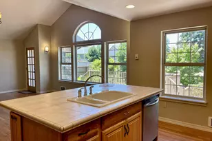 2180 Hayes St, North Bend, OR 97459 - Photo 16