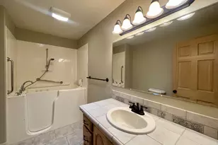 2180 Hayes St, North Bend, OR 97459 - Photo 40