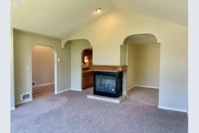 2180 Hayes St, North Bend, OR 97459 - Photo 26