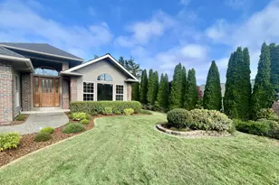 2180 Hayes St, North Bend, OR 97459 - Photo 4