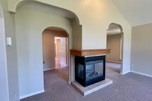 2180 Hayes St, North Bend, OR 97459 - Photo 24