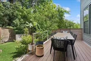 233 S Vermont St, Portland, OR 97219 - Photo 30