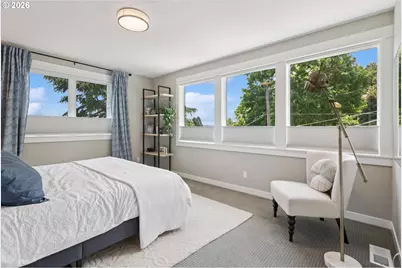 233 S Vermont St, Portland, OR 97219 - Photo 22