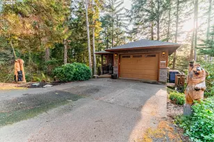 2278 NE Hotspur Ln, Lincoln City, OR 97367 - Photo 2