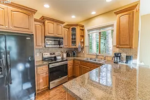 2278 NE Hotspur Ln, Lincoln City, OR 97367 - Photo 12