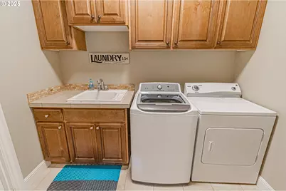 2278 NE Hotspur Ln, Lincoln City, OR 97367 - Photo 34