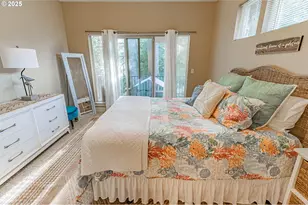 2278 NE Hotspur Ln, Lincoln City, OR 97367 - Photo 20