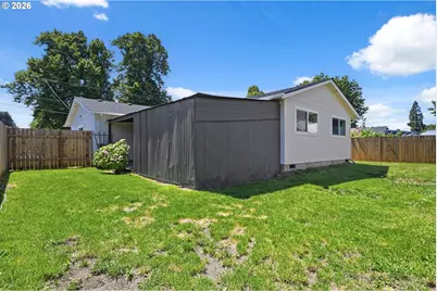 355 Stark St, Woodburn, OR 97071 - Photo 30