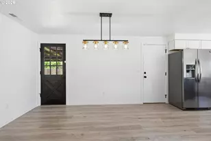 355 Stark St, Woodburn, OR 97071 - Photo 16