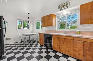 1210 S Columbia St, Seaside, OR 97138 - Photo 12