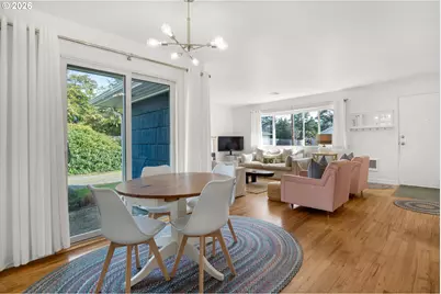 1210 S Columbia St, Seaside, OR 97138 - Photo 10